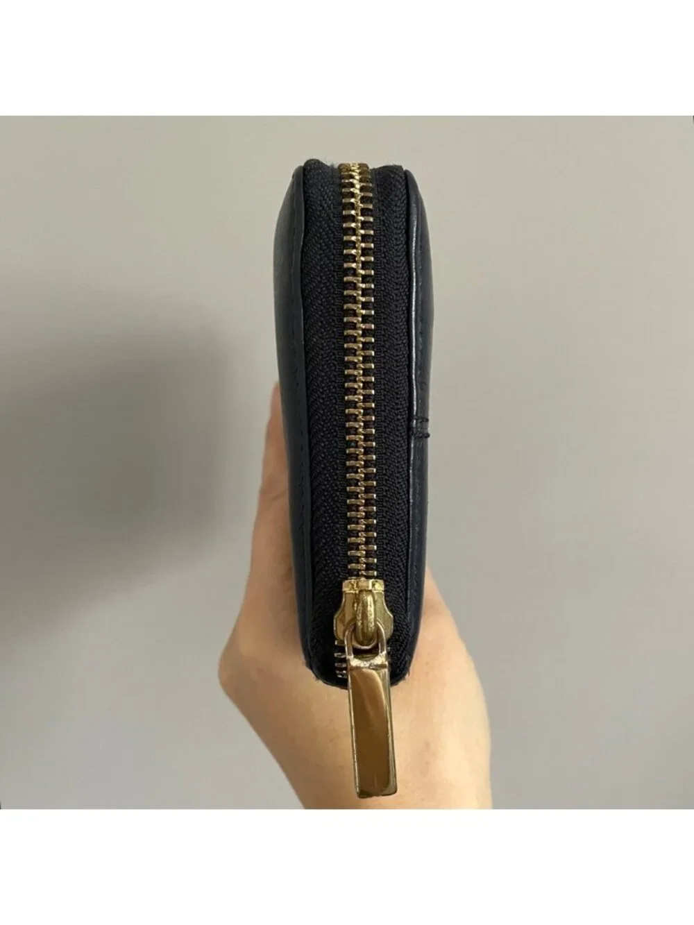 Tory Burch Blue Stacked T Continental Long Wallet - zips around!